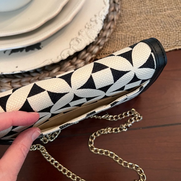 SPARTINA 449 Kiawah Isabelle BLACK & WHITE LINEN & LEATHER Clutch/crossbody - Picture 3 of 5